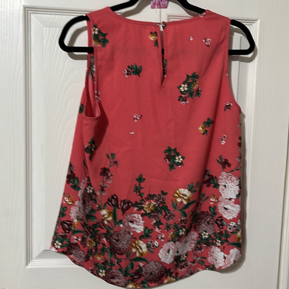 #3 DR2 Floral Top